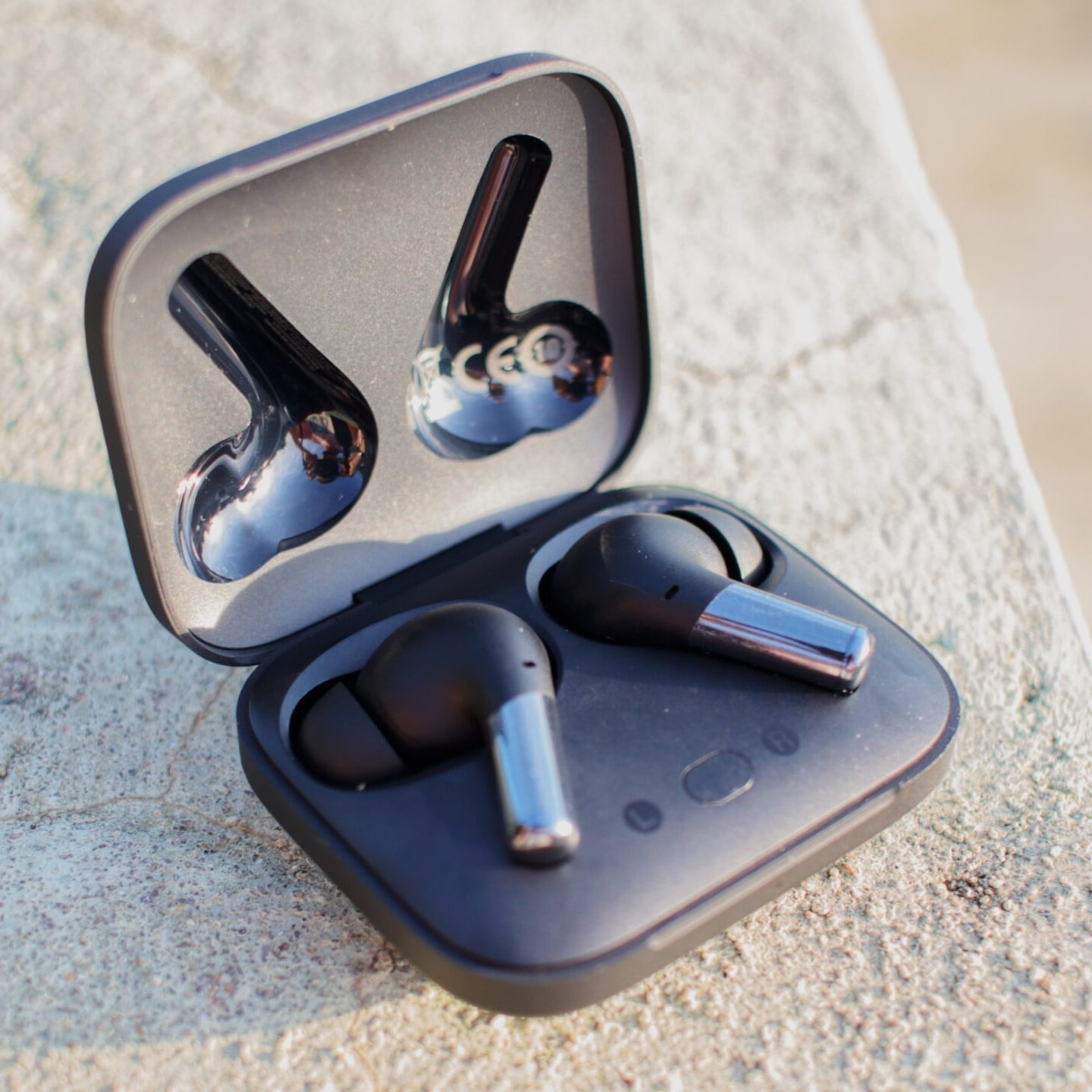 2 One Plus Wireless Ear Buds Pro