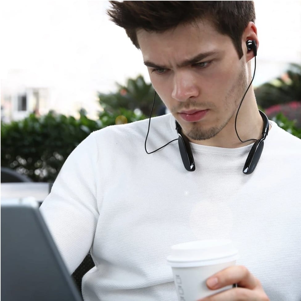 5 Aukey Bluetooth Neckband EP-B39