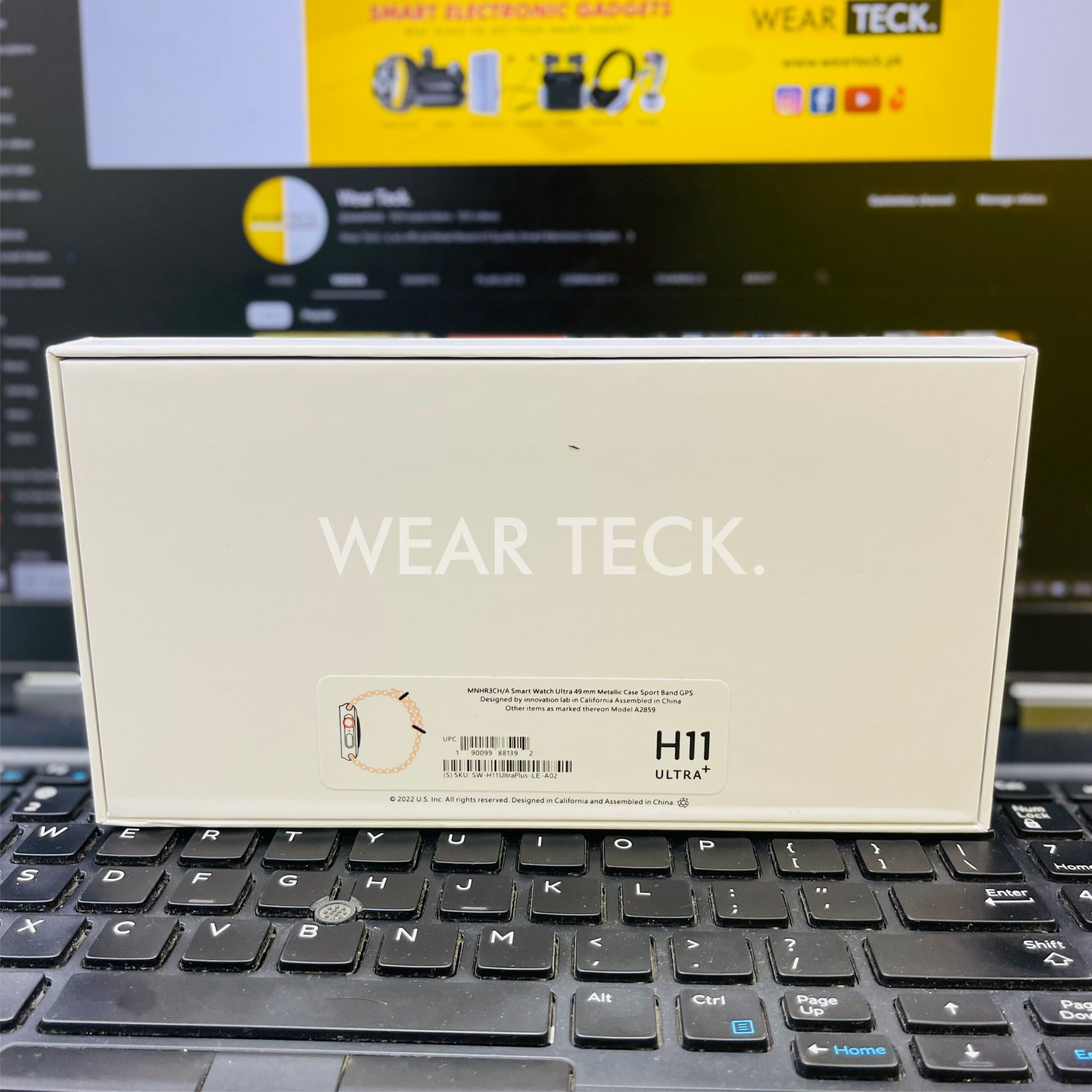 H11 Ultra Plus Smart Watch | 2.21 Inch Display Screen