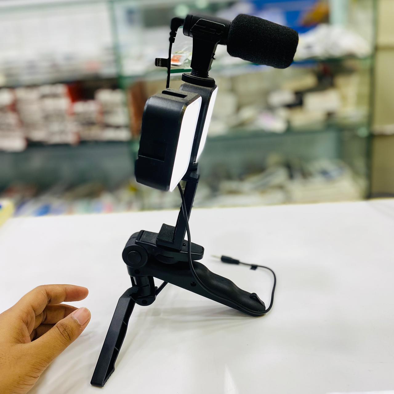 AY-49 Vlogging Kit with 3 Focus Lights & Mic.