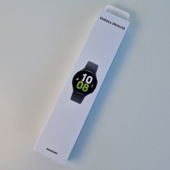 Samsung Watch 5 - 40mm (R900)