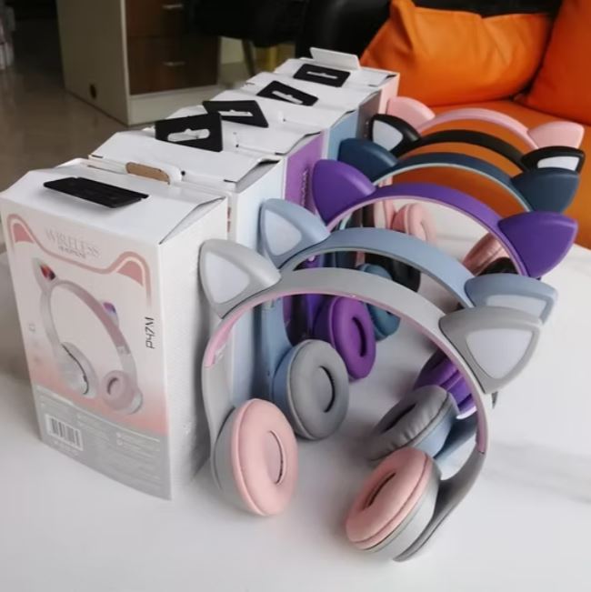 P47M Girls Cat Wireless Headphone for Mobiles, Laptops & PC
