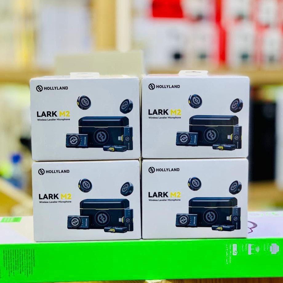 Hollyland LARK M2 Wireless Lavalier Microphone Combo Version for 2 Persons (1 Year Warranty) 3 - Hollyland LARK M2 Wireless Lavalier Microphone Combo Version for 2 Persons (1 Year Warranty)